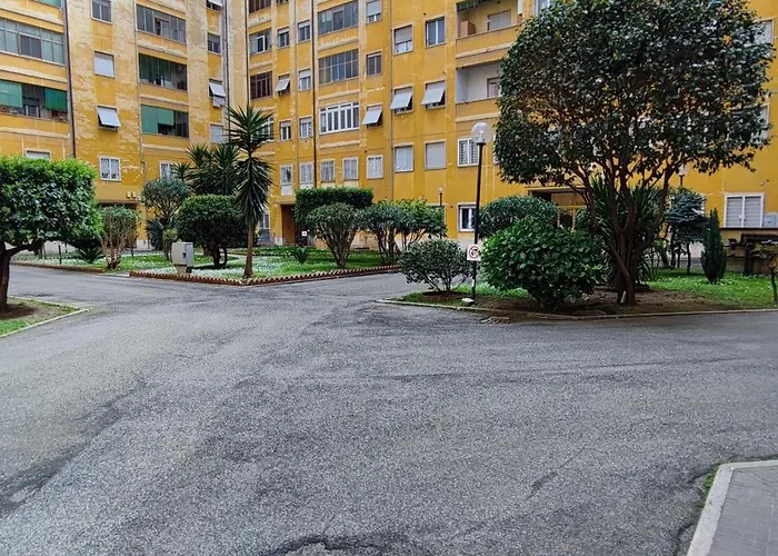 Guest house Downtown Express - Lucio Sestio Metro A, Fast Connection To The Centre 4*